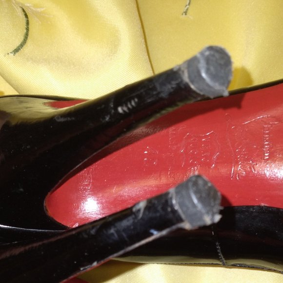Christian Louboutin Heels in Size 40 Black Leather US Size 10 - Picture 4 of 7